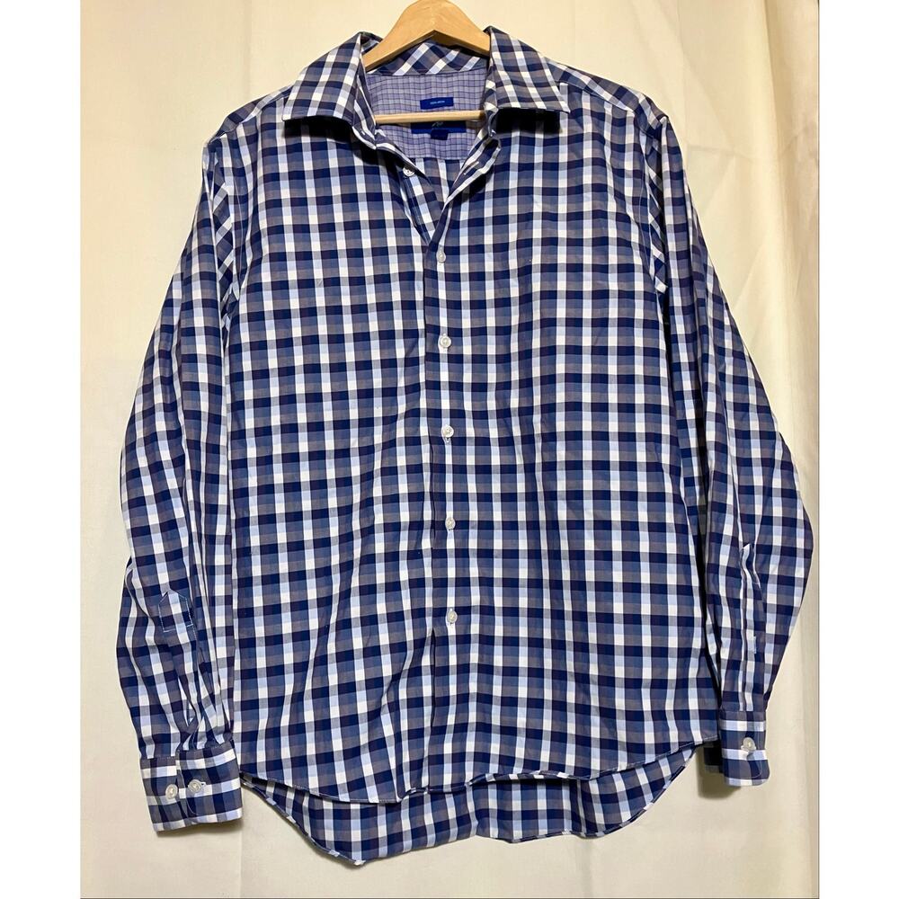 Egara Plaid Button-Up Men’s Size Large.